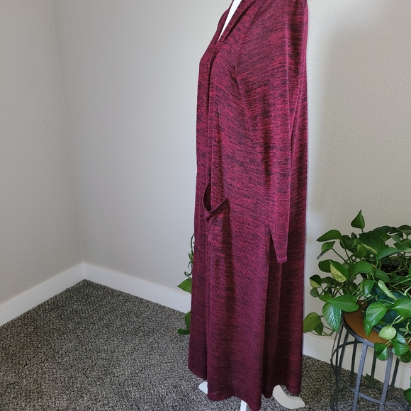 LulaRoe women's open front cardigan with pockets. - Picture 9 of 16